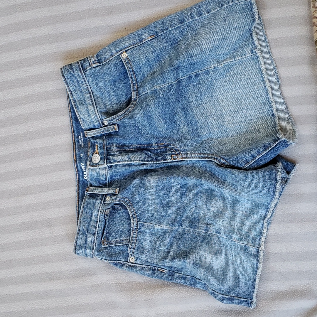 Brand New Old Navy's Girls Jean Shorts 16